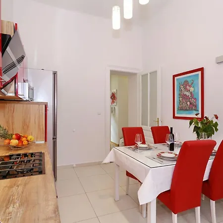Apartment Spacious Zarita *