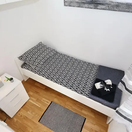 Spacious Zarita 자다르