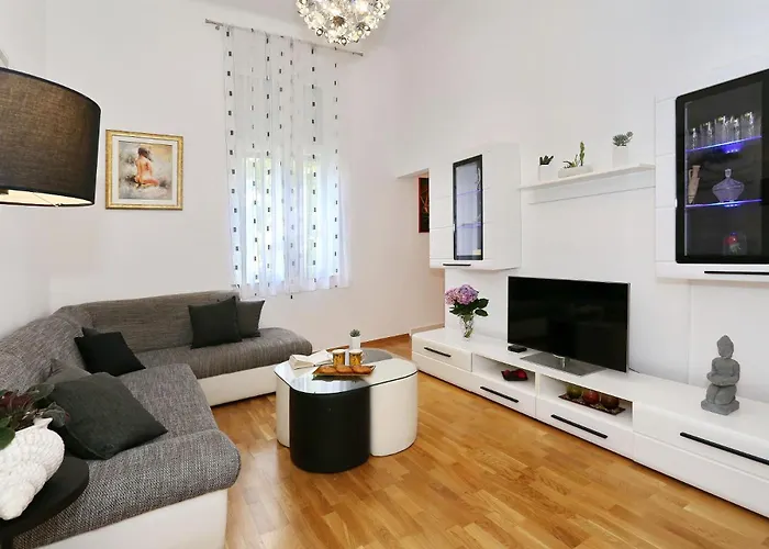 아파트 Spacious Zarita 자다르